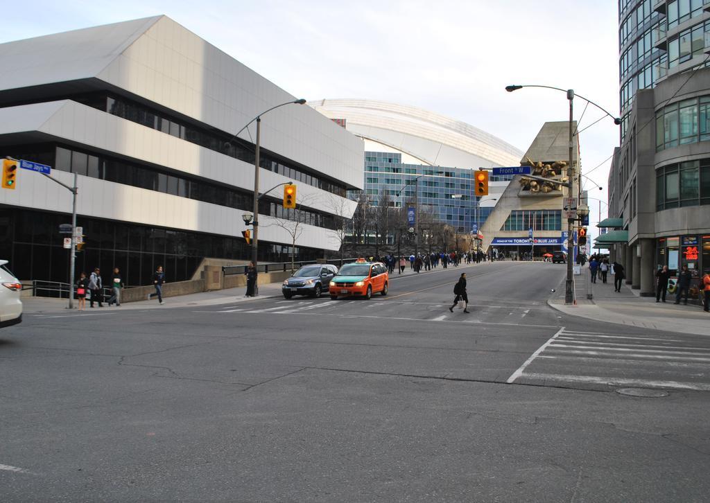 Livingsuites Toronto - 20 Blue Jays Way 外观 照片
